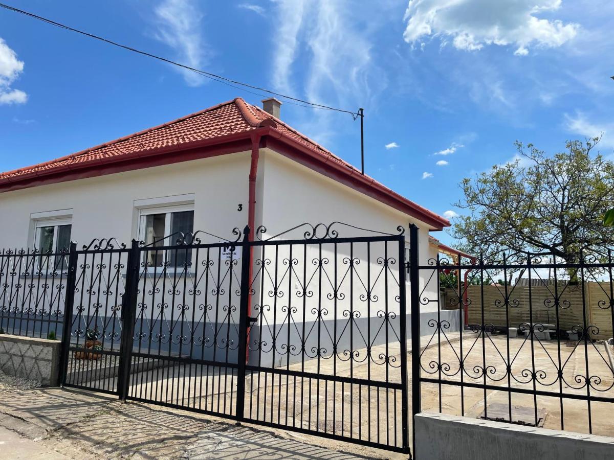 M3 Mad Apartman Kültér fotó