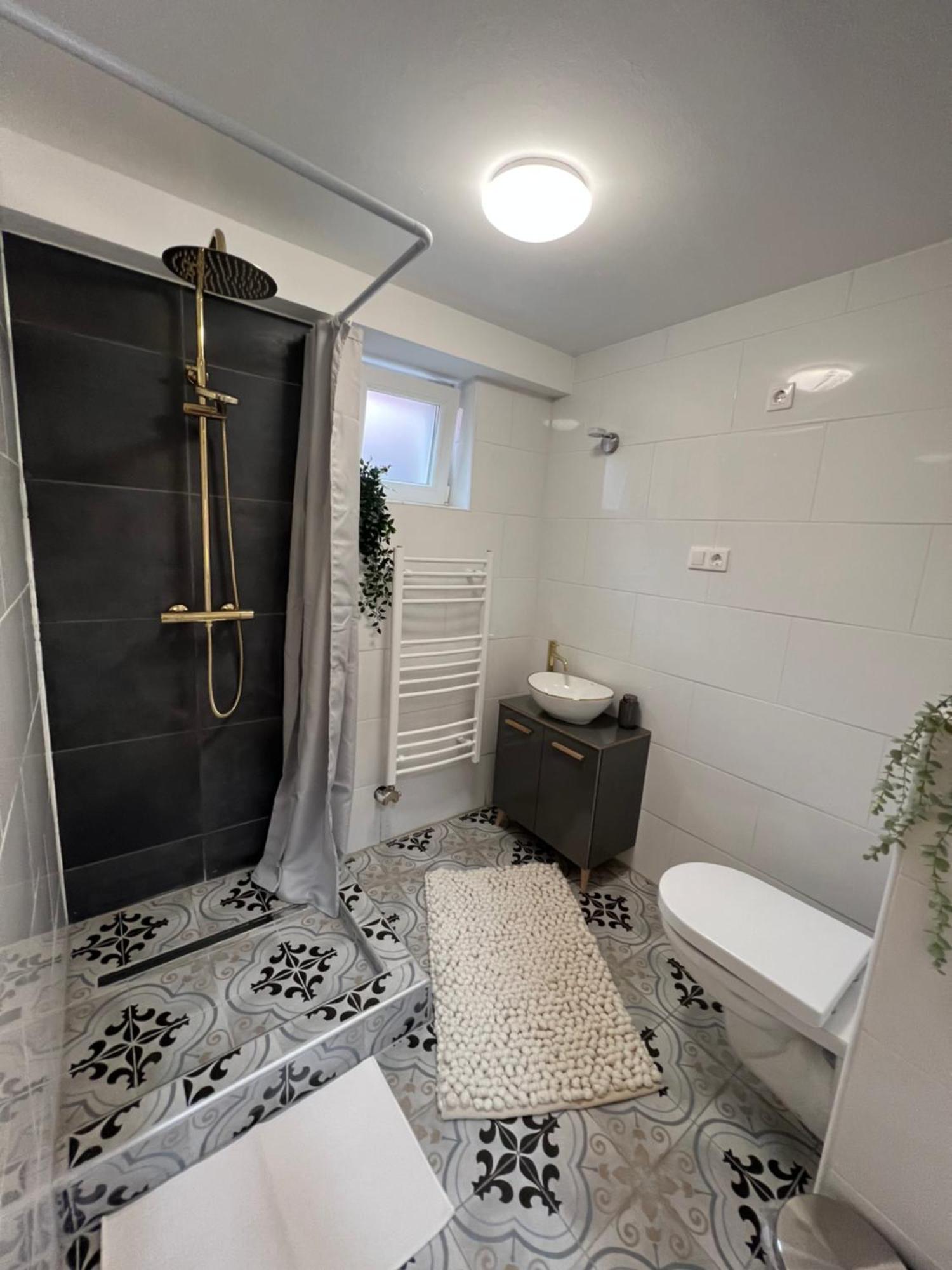 M3 Mad Apartman Kültér fotó